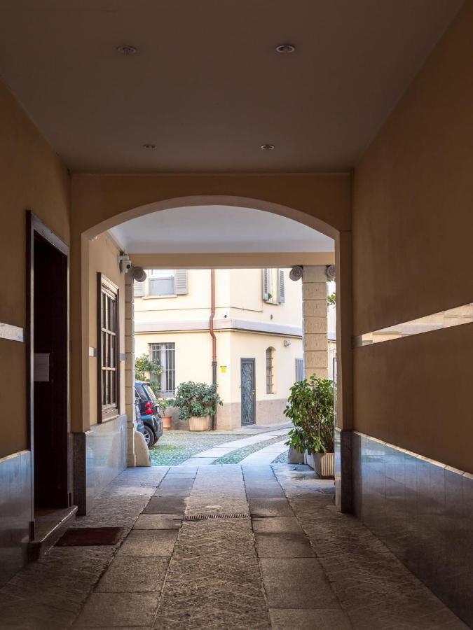 The Best Rent - Studio Nearby Sant'Agostino Metro Milano Eksteriør billede